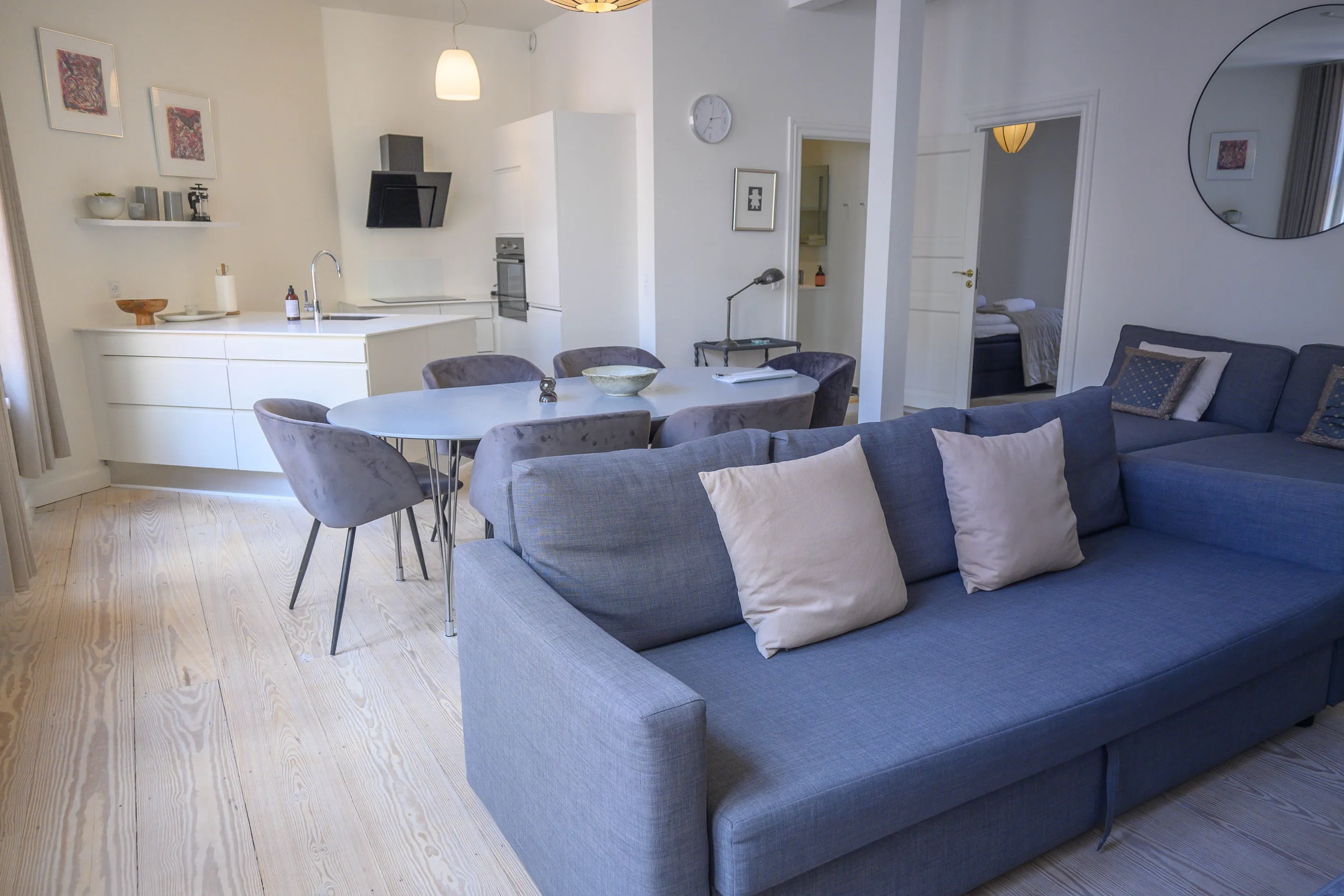 Apartment 1550 interior