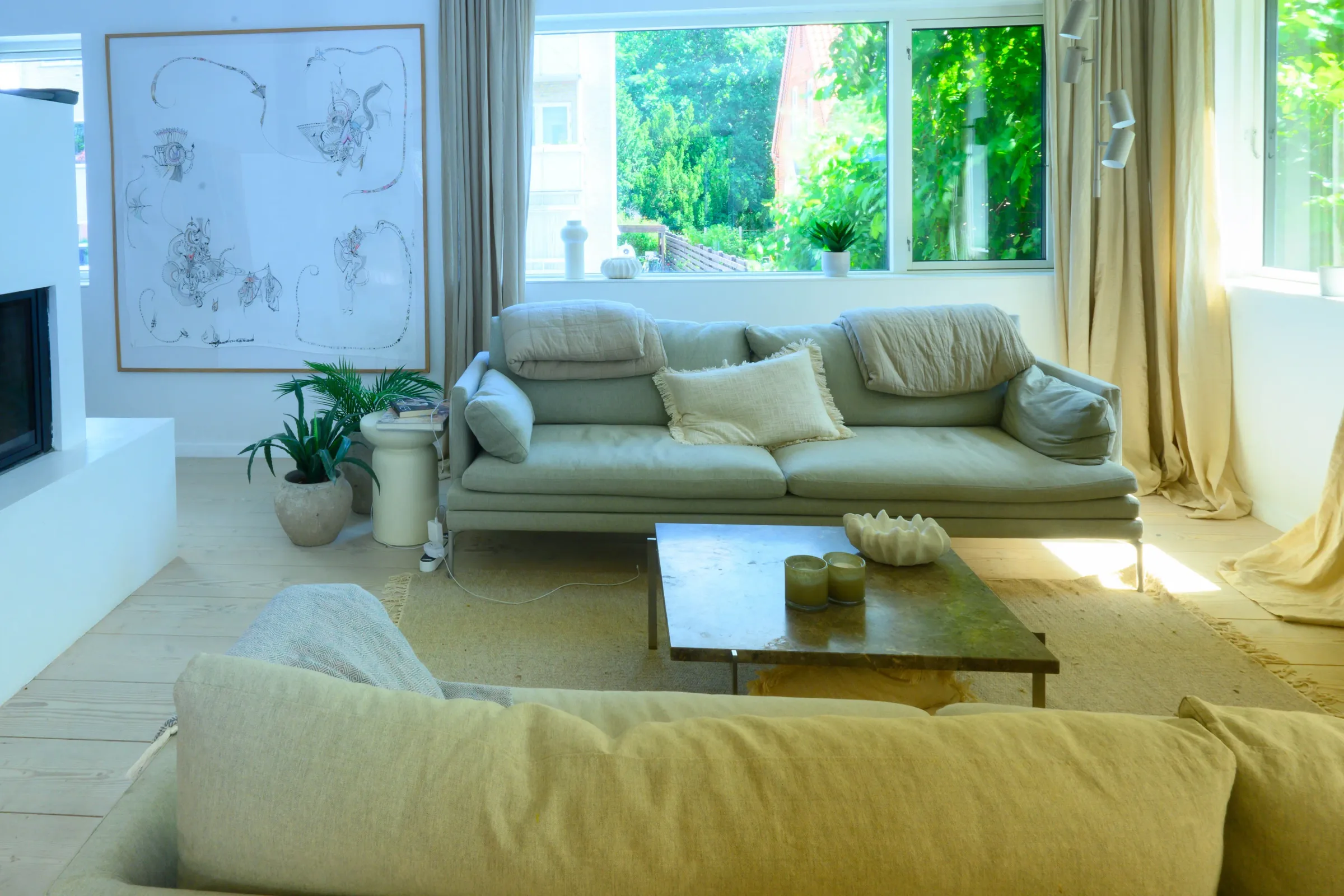 Living room with garden views — Spacious Family Villa, Frederiksberg